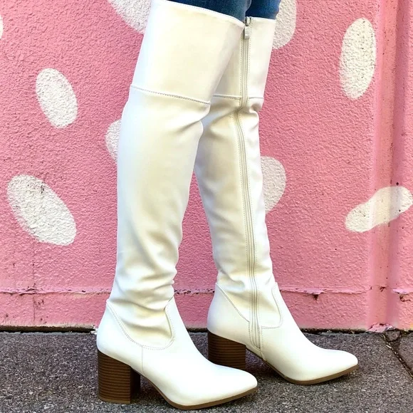 ⚡FINAL SALE! White Vegan Leather Over The Knee Boots - Picture 4 of 7